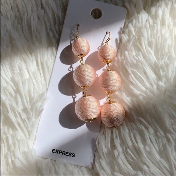 ✨ Linear Fabric Ball Drop Earrings✨ - Picture 3 of 5